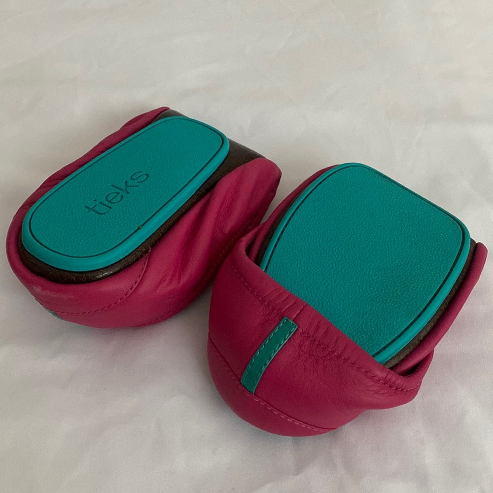 Tieks Fuchsia Ballet Flats Size 9
